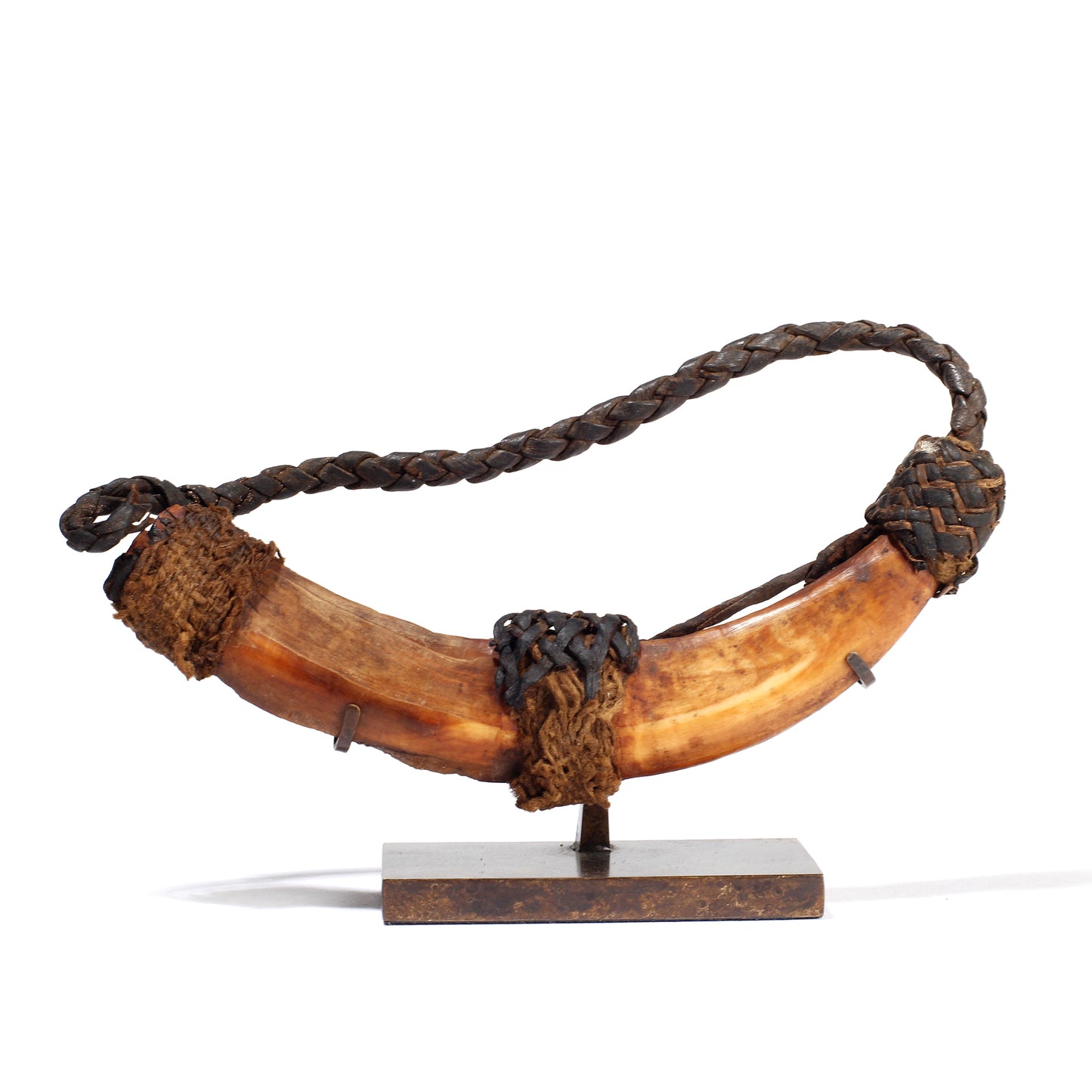 Burkina Faso, Lobi Warzenschwein-Stoßzahn Schmuck, Agnes Lefebvre, 13 cm
