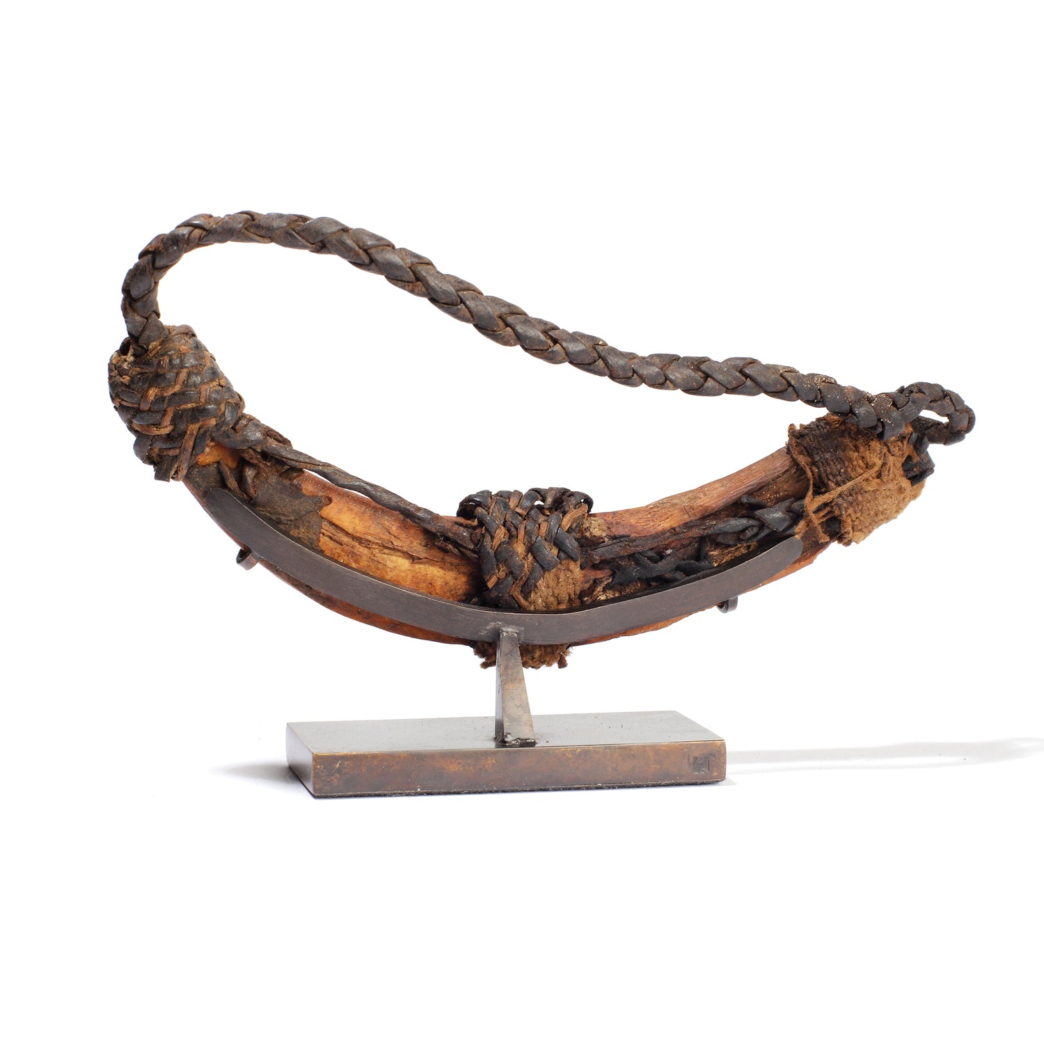 Burkina Faso, Lobi Warzenschwein-Stoßzahn Schmuck, Agnes Lefebvre, 13 cm